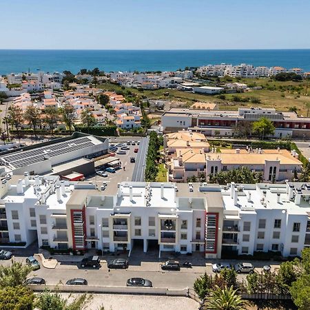 Apartamento T2 Eucalipto 2A Olhos de Agua  Bagian luar foto