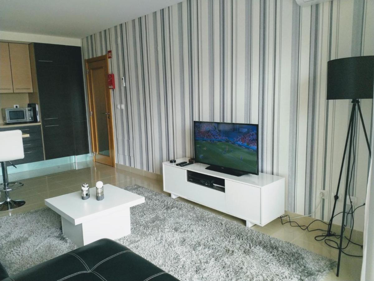 Apartamento T2 Eucalipto 2A Olhos de Agua  Bagian luar foto