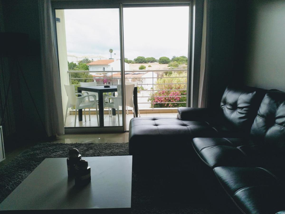 Apartamento T2 Eucalipto 2A Olhos de Agua  Bagian luar foto