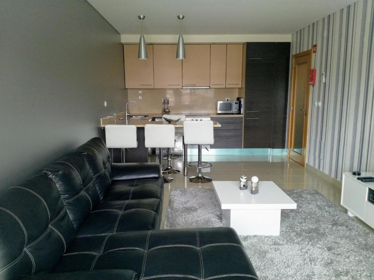 Apartamento T2 Eucalipto 2A Olhos de Agua  Bagian luar foto