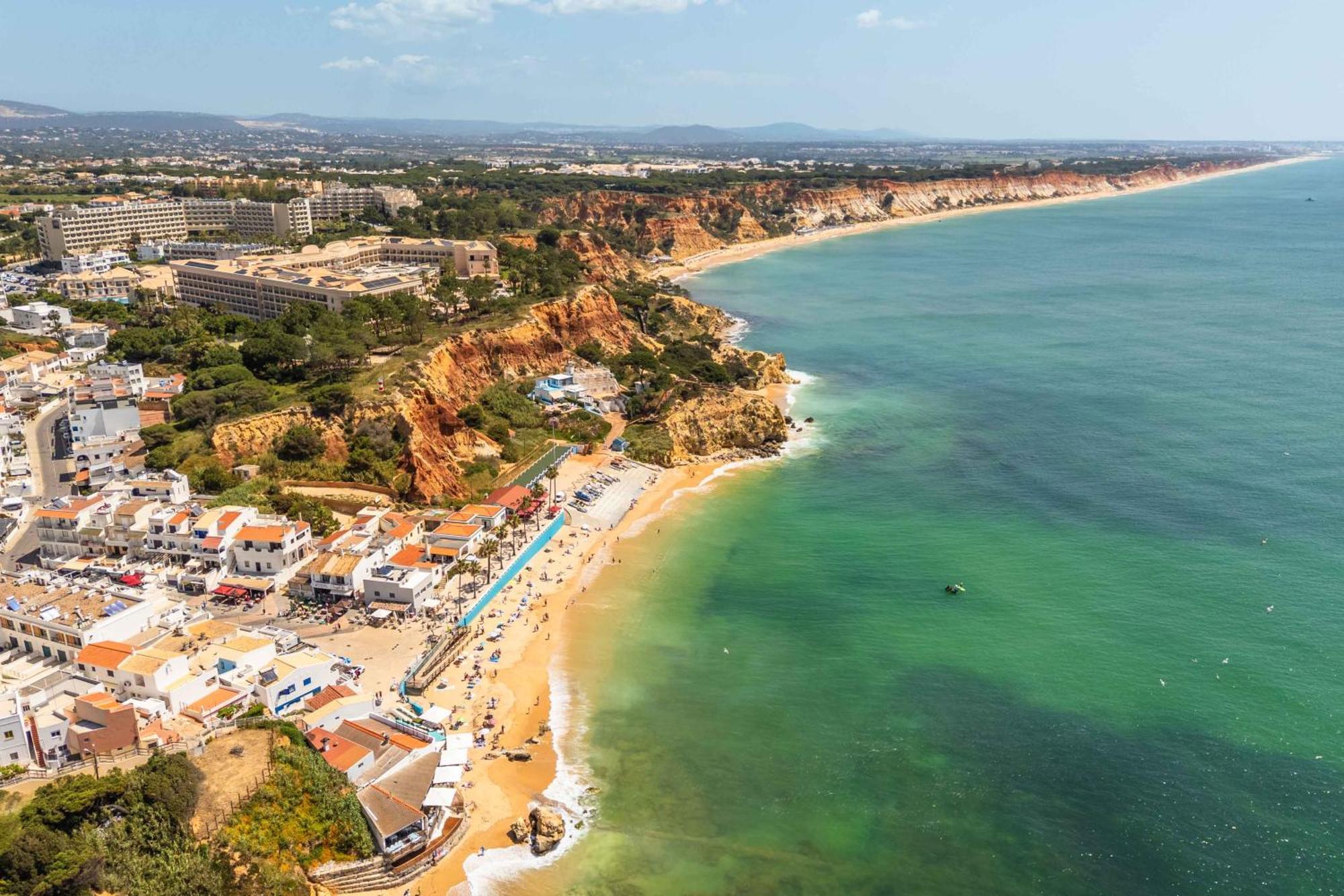 Apartamento T2 Eucalipto 2A Olhos de Agua  Bagian luar foto