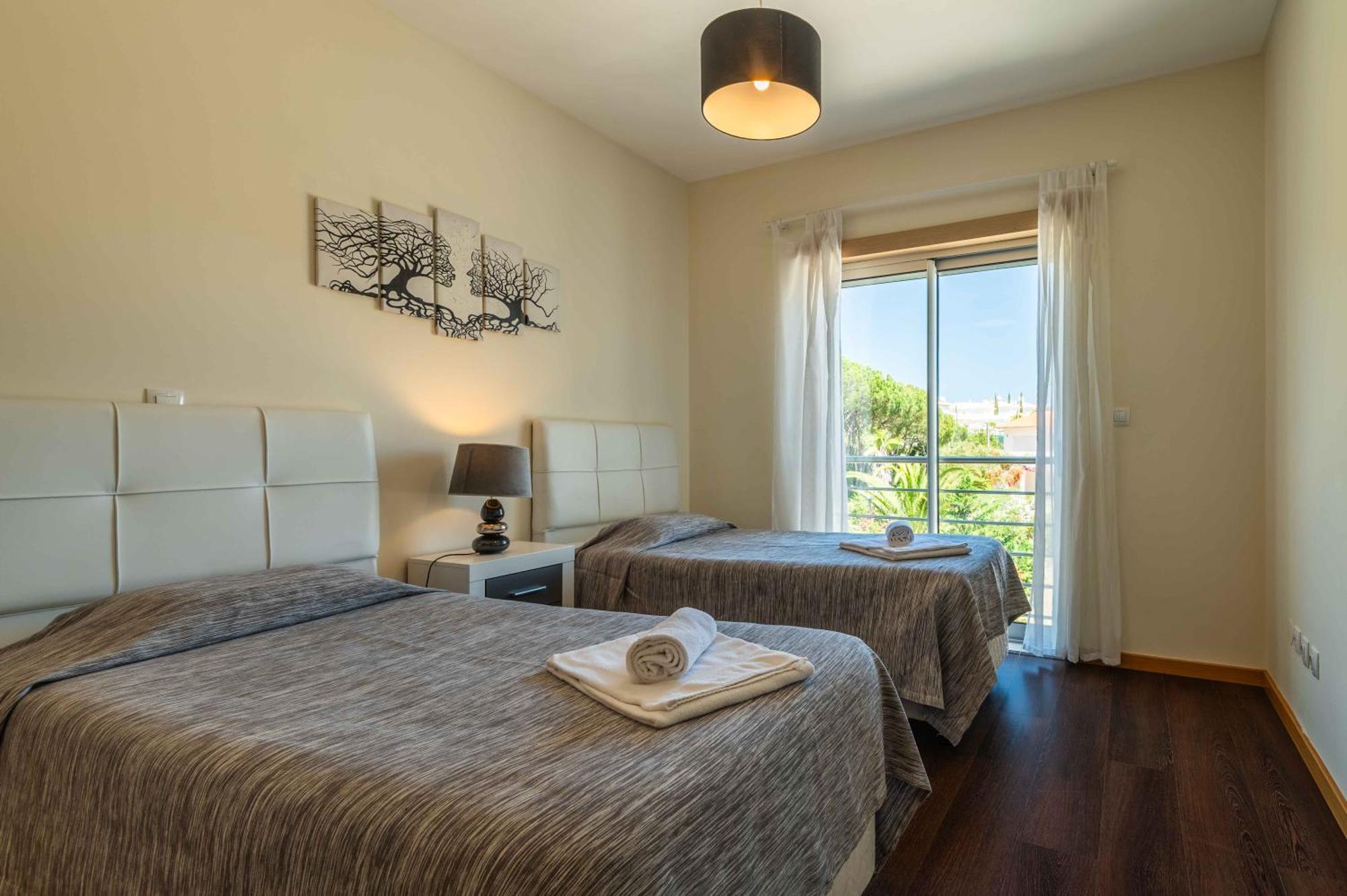 Apartamento T2 Eucalipto 2A Olhos de Agua  Bagian luar foto