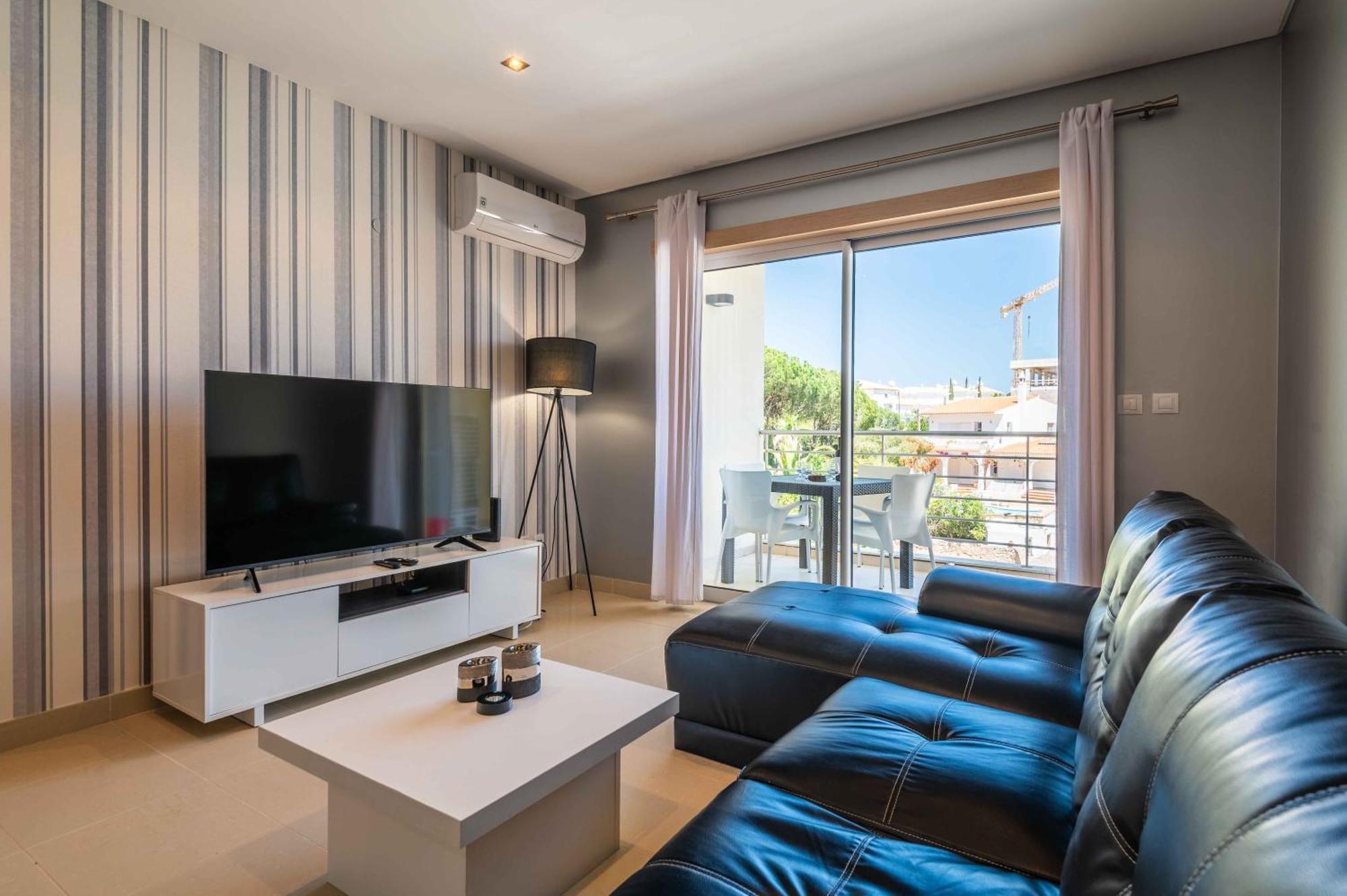 Apartamento T2 Eucalipto 2A Olhos de Agua  Bagian luar foto
